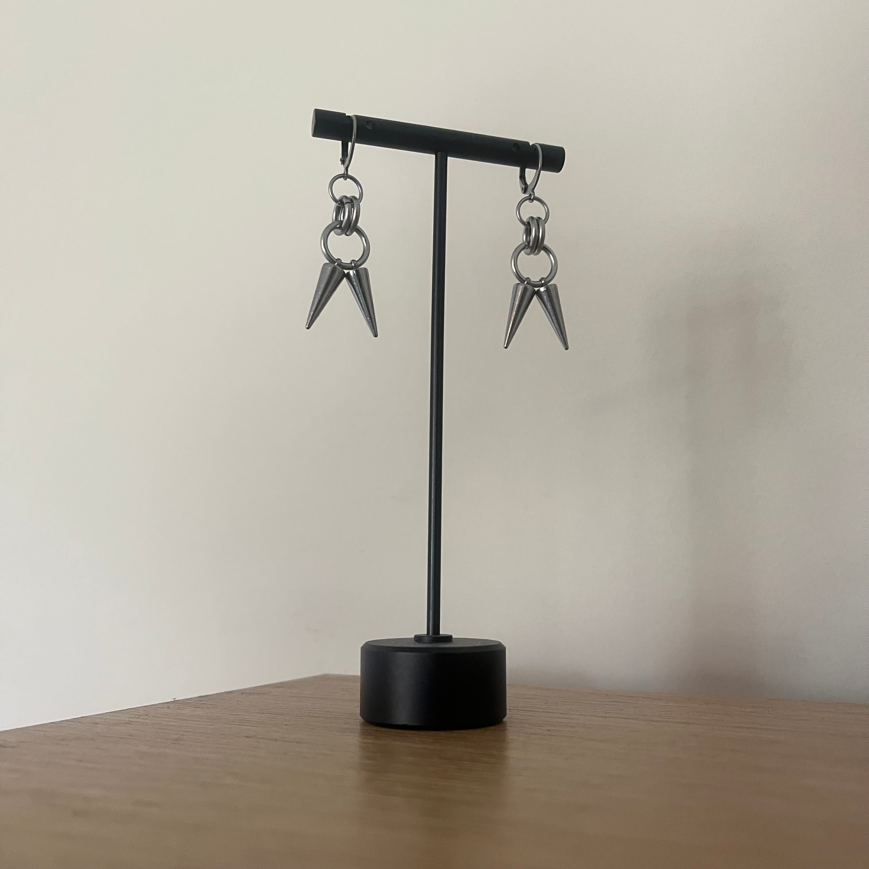 “fangs” chainmail earrings