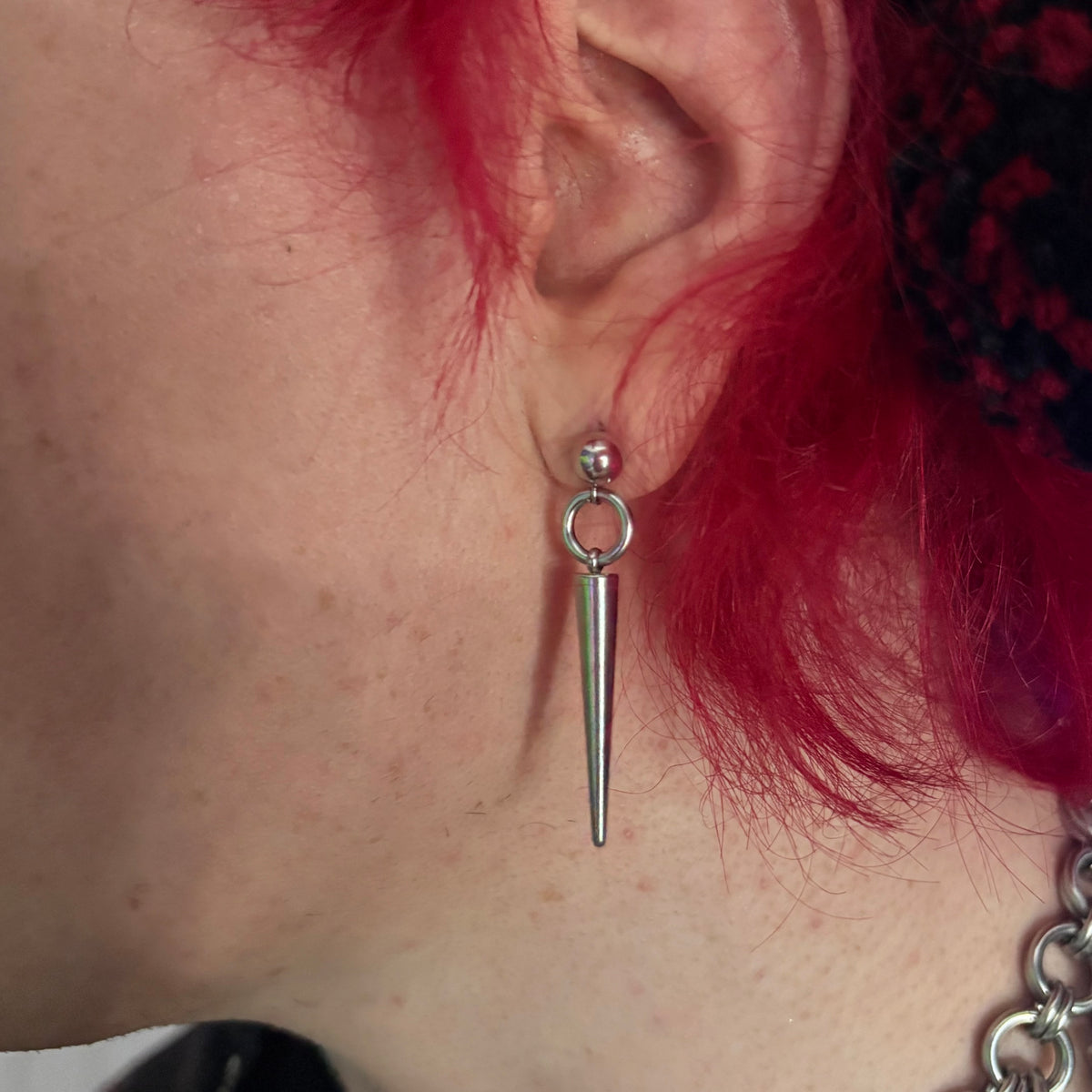 “laughless fool” choker and earrings set