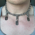 “cutthroat” choker